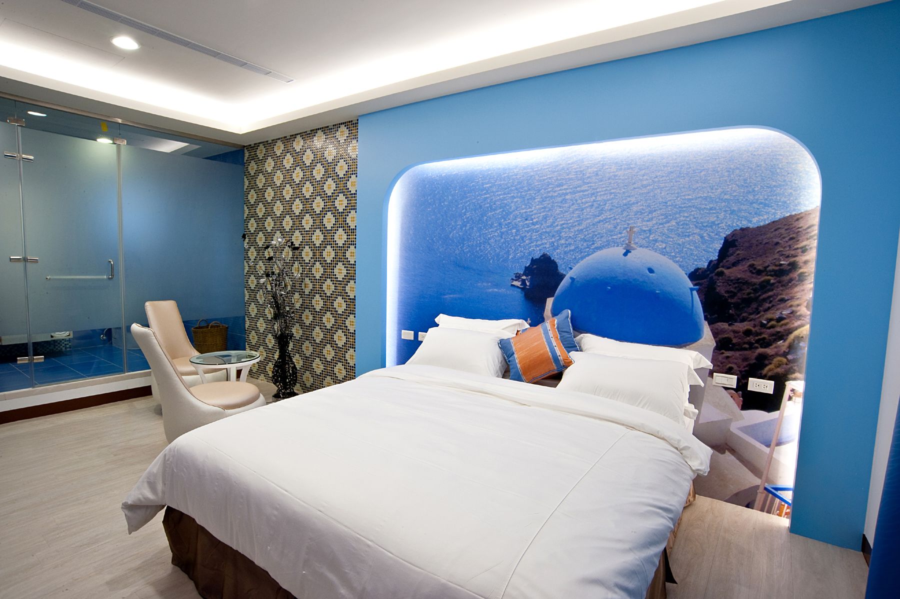 Gallery Double Room | Desk, blackout drapes, soundproofing, rollaway beds