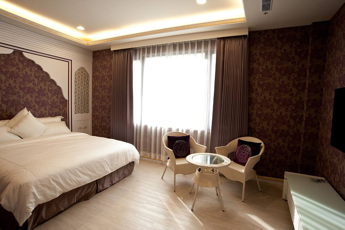 Classic Double Room | Desk, blackout drapes, soundproofing, rollaway beds (surcharge)