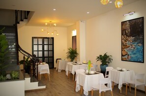 Local and international cuisine