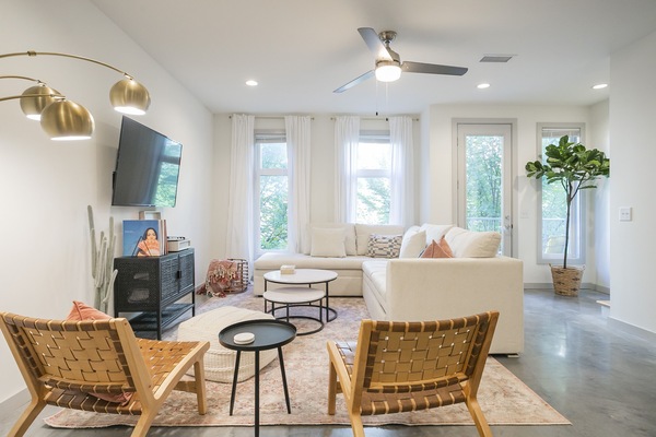 Smart TV, music library, stereo