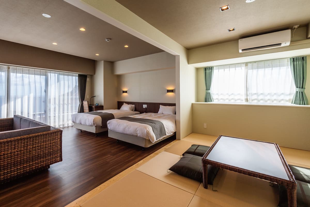 1 bedroom, down comforters, free WiFi, bed sheets