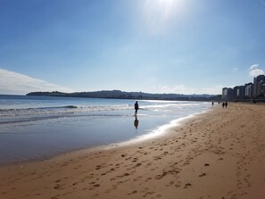 Beach nearby, sun-loungers