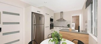 Charming 2BR Near City & Sea