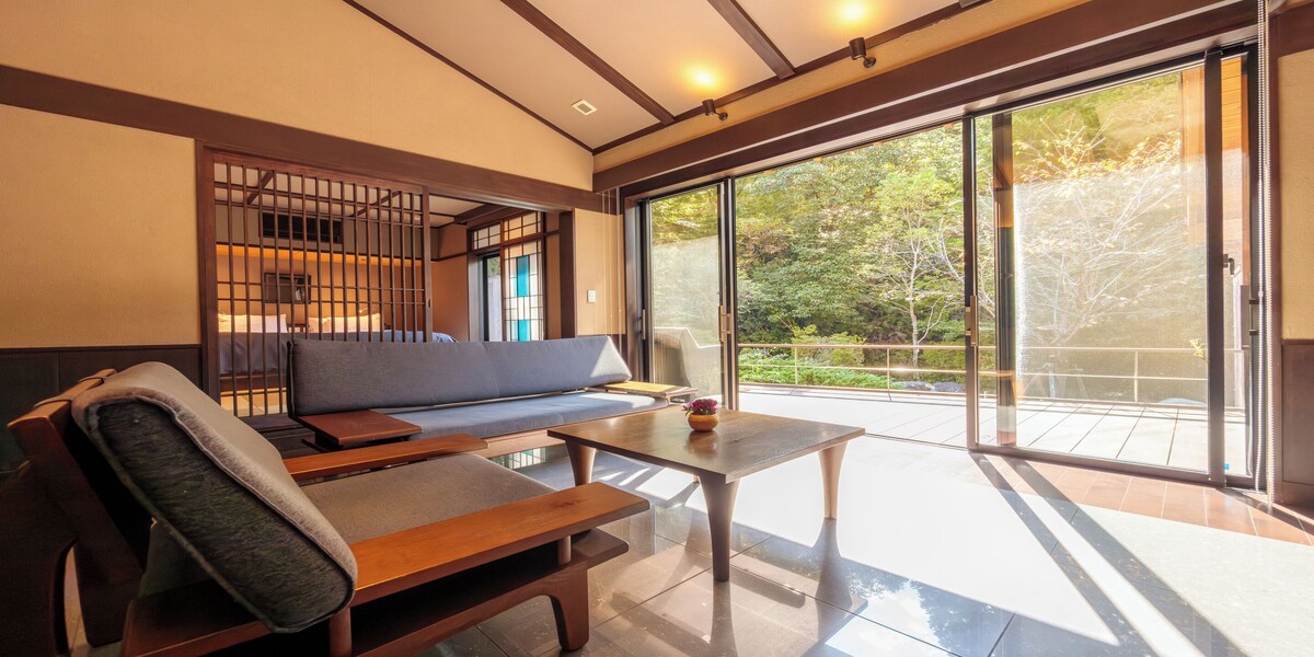Japanese Western Style Twin Room with Private Open-air Bath