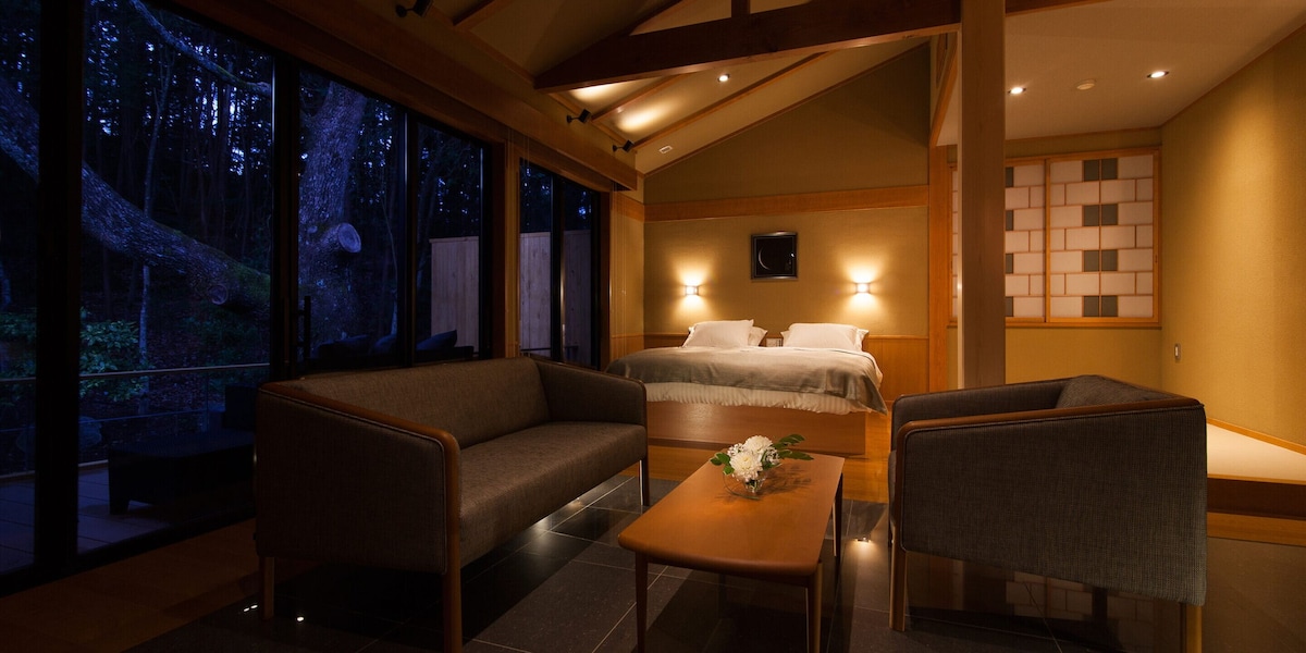 Japanese Western Style Double Room with Private Open-air Bath | Garden view