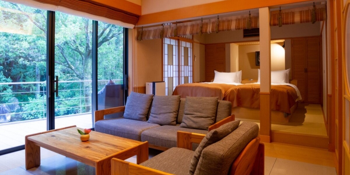 In-room safe, desk, iron/ironing board, free WiFi