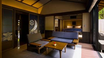 In-room safe, desk, iron/ironing board, free WiFi