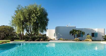 Villa Nubia - Seaside villa with private pool near Trapani