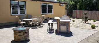 Spacious 3 bedroom close to salmon fishing and more!