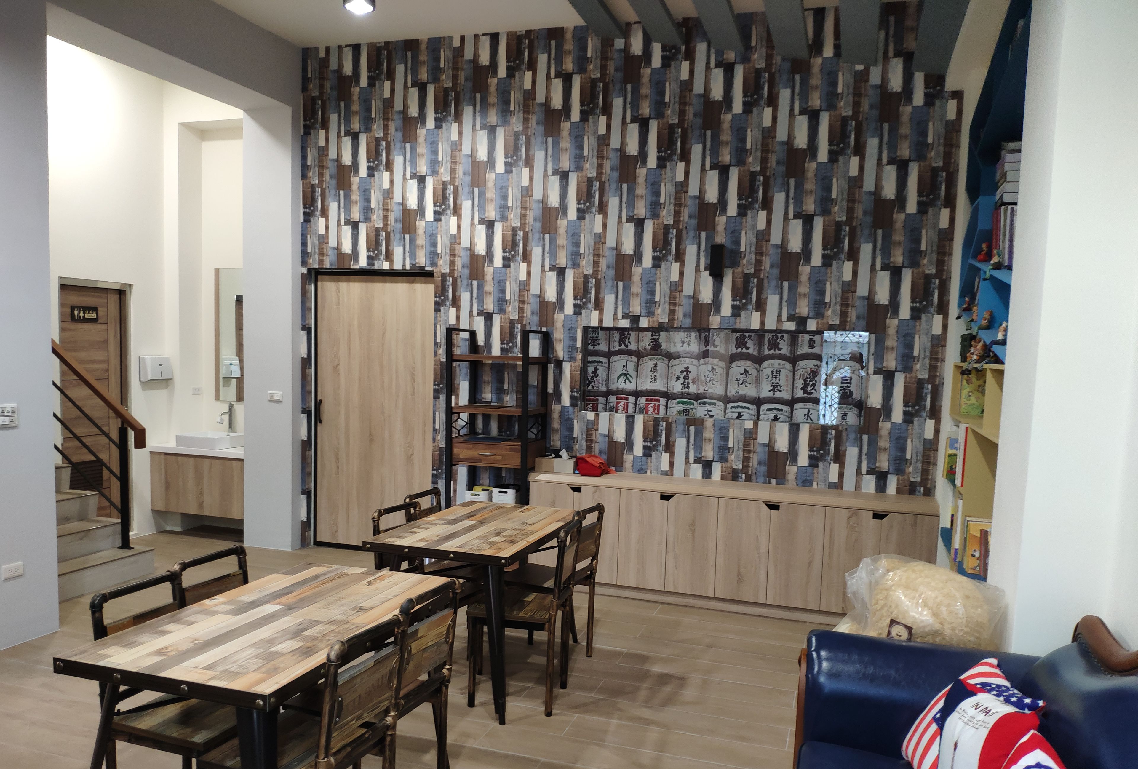 每日供应自助早餐（每人 TWD 100）