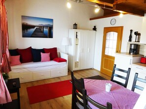 1 bedroom, Internet, bed sheets