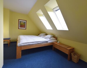 3 bedrooms, desk, iron/ironing board, travel cot