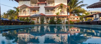 La Vaiencia Beach Resort