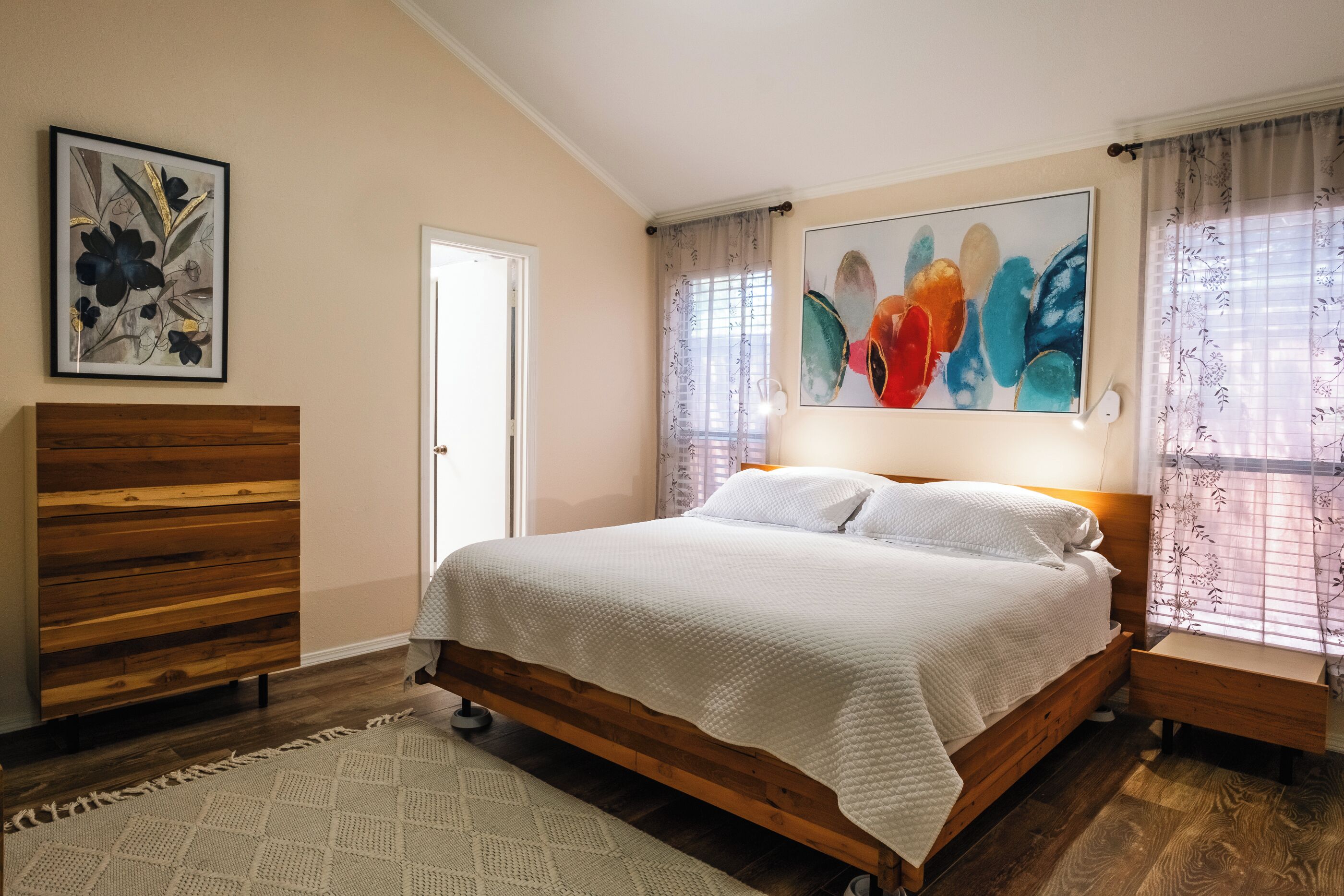 3 habitaciones, tabla de planchar con plancha y wifi gratis 