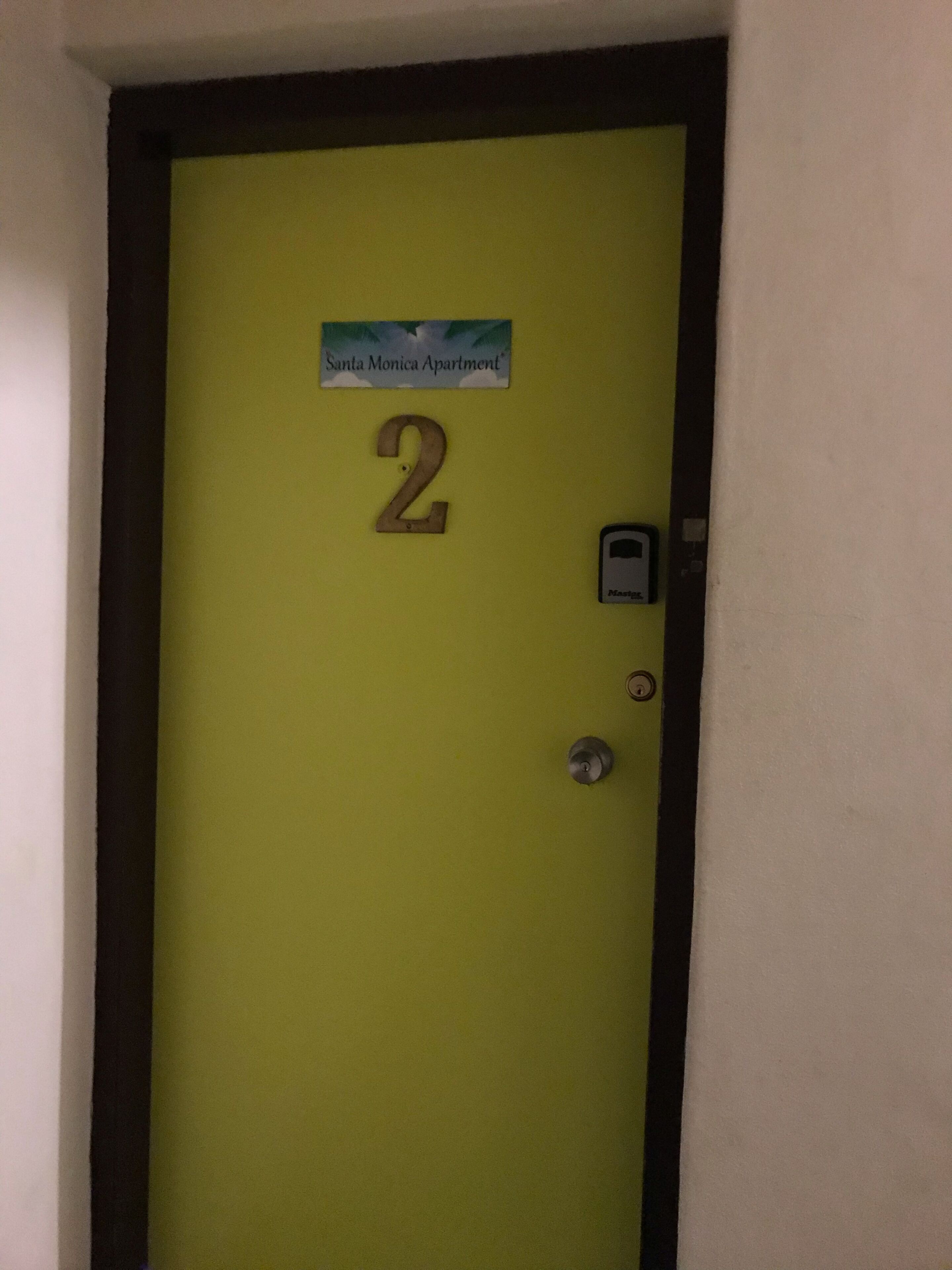 Santa Monica apartment — image 3