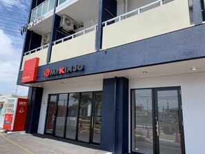 Exterior - Mr.KINJO in Tomigusuku (Tomigusuku)