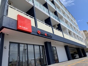 Exterior - Mr.KINJO in Tomigusuku (Tomigusuku)