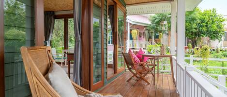 Luxury Farm House | Terraza o patio