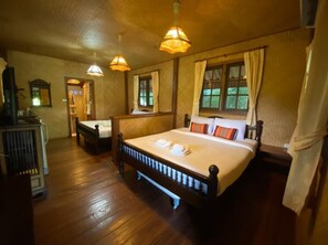 Ropa de cama de alta calidad y minibar 