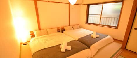 Standard Double Room | 1 bedroom, desk, free WiFi, bed sheets