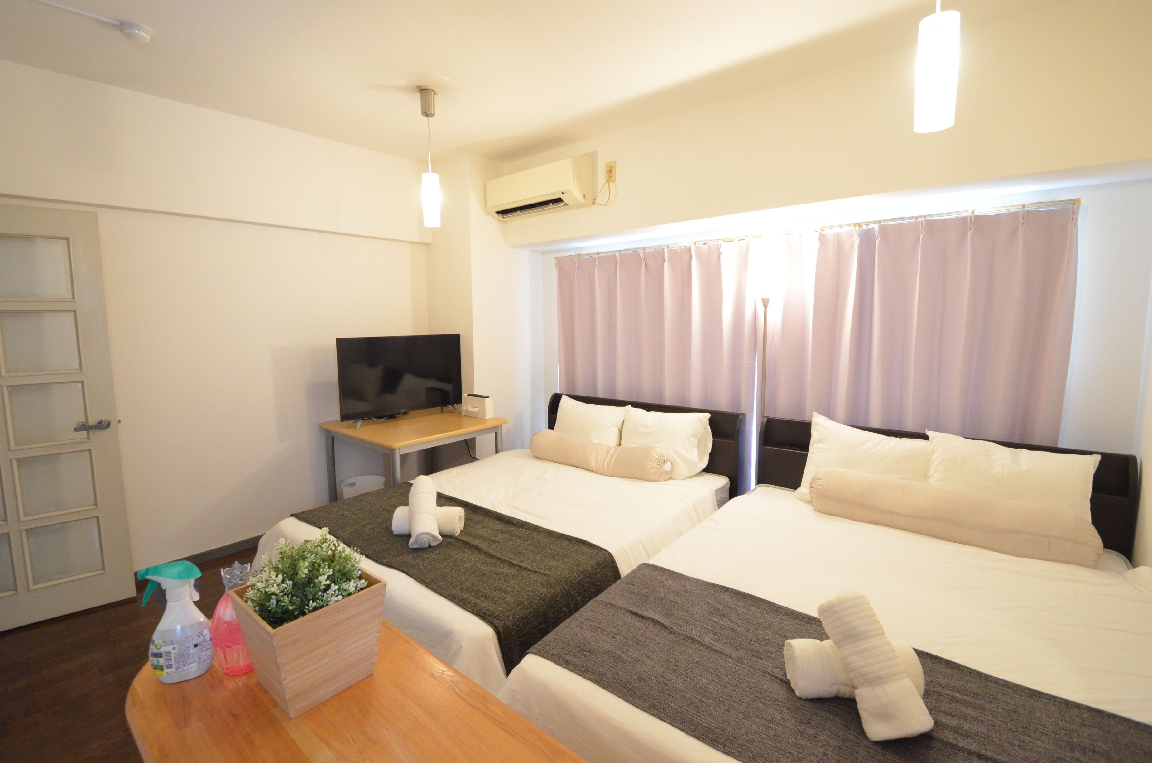 スタンダード ダブルルーム (401) | WiFi (無料)