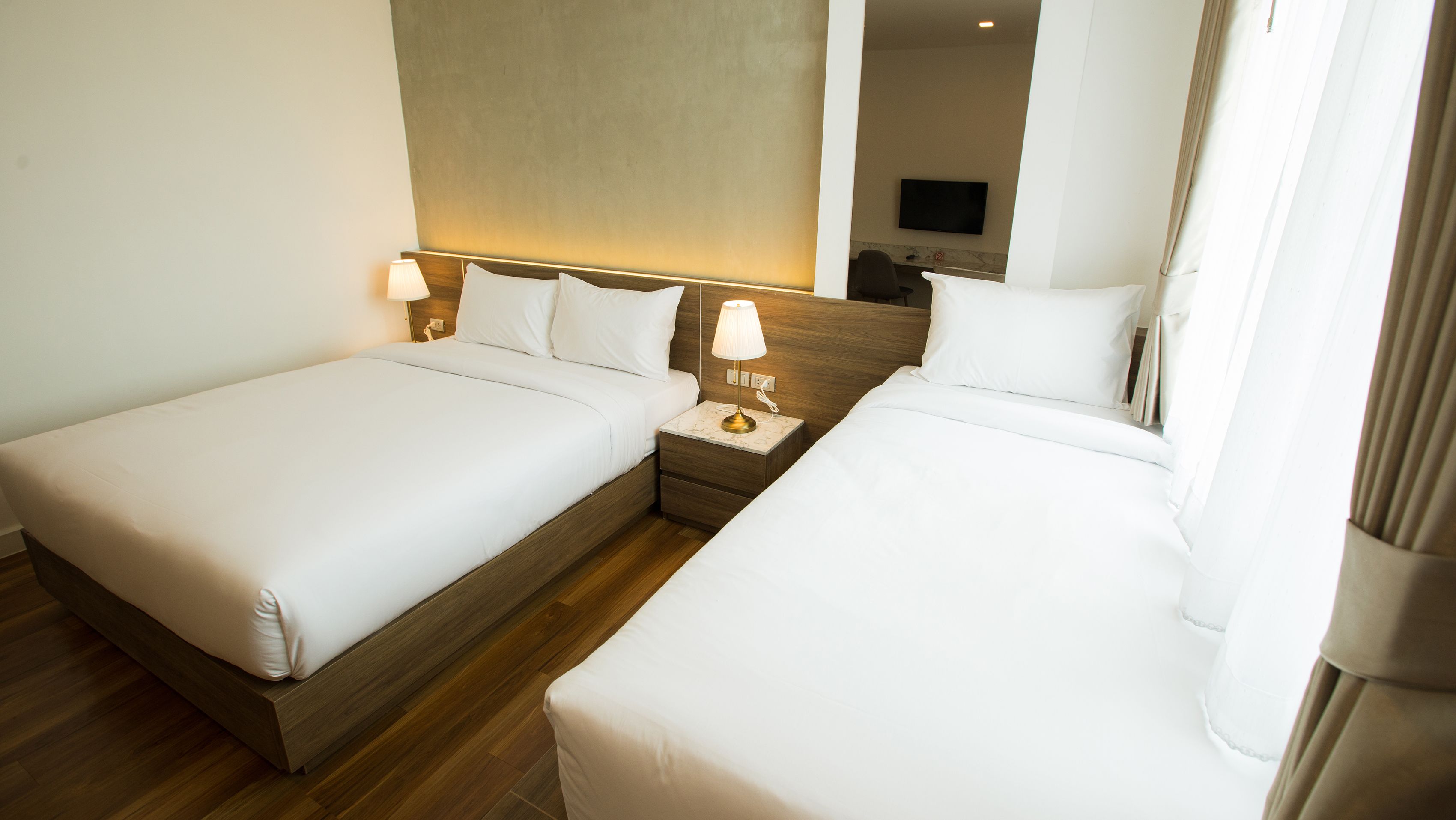 deluxe triple room | in-room safe, free wifi