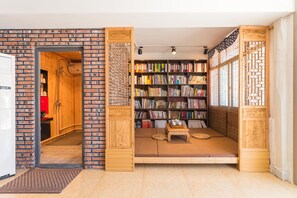 Sistema de insonorización, wifi gratis y ropa de cama