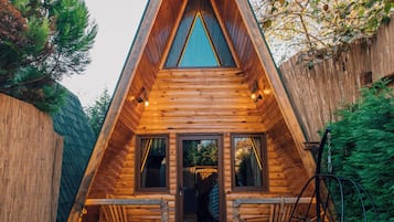 Bungalow Deluxe (Quadruple) | Minibar, con stile personalizzato, con arredamento individuale