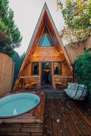 Deluxe Bungalow (Quadruple)