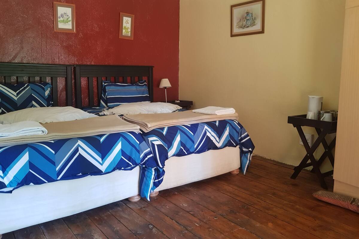Romantisches Doppelzimmer, Gartenblick (Baas Jan Rondawel)