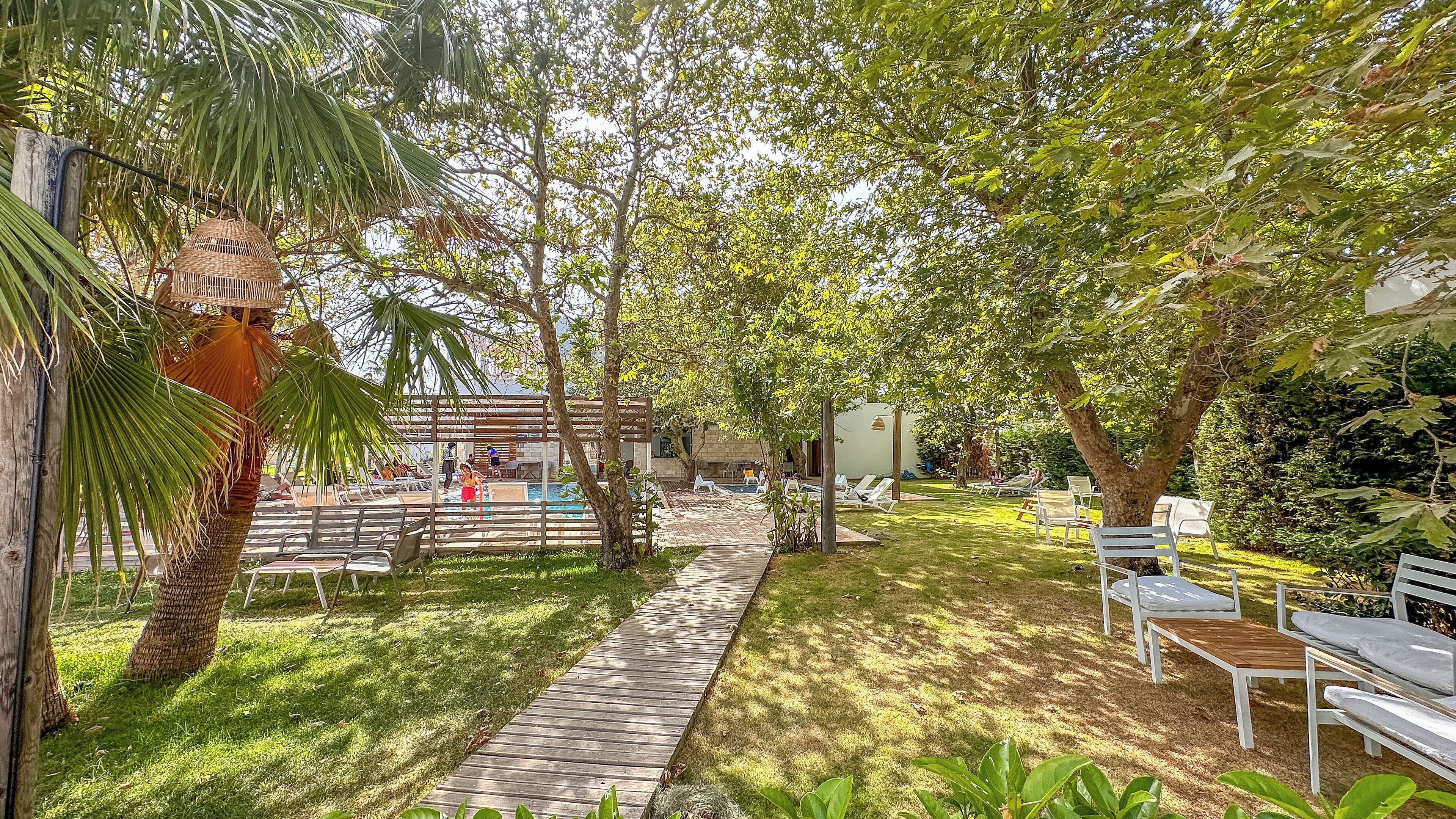 seasonal outdoor pool, open 8:00 am to 7:00 pm, free pool cabanas