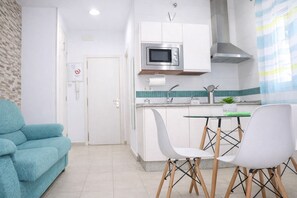 Interior - Apartment for 3 people in town centre (CONIL DE LA FRONTERA)