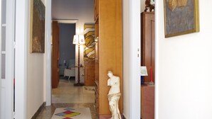 Apartamento, 3 quartos | Área de estar