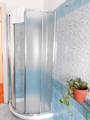 Comfort Room | Bathroom - Porta Maggiore Guest House (Rome)