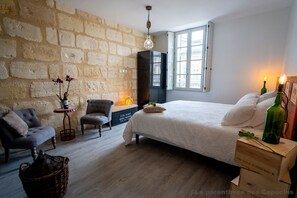 Habitación Confort con 1 cama doble o 2 individuales | Ropa de cama de alta calidad y decoración individual