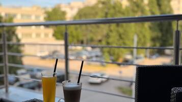 Suite Supérieure, balcon | Terrasse/Patio