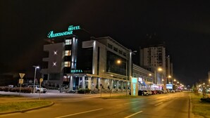 Unclassified image, 4 of 91, button - Garni Hotel Aleksandar (Novi Sad)