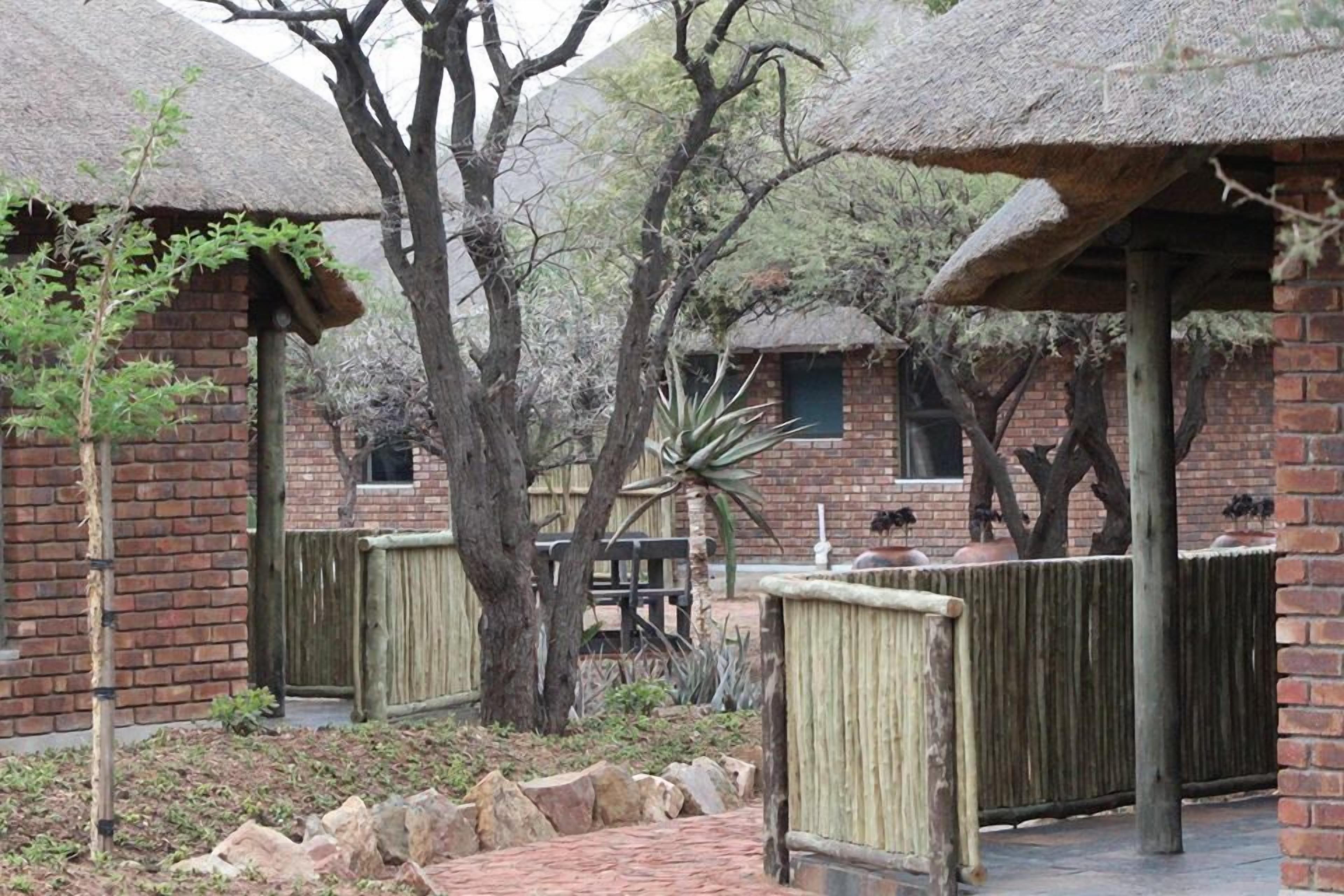 Premium bedding, in-room safe, individually decorated