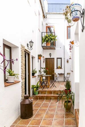 Property entrance - Casa Po (Granada)