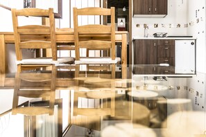 Estudio Grand (I) | Área de sala de estar | Piso con calefacción