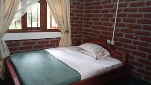 1 chambre, minibar, décor unique, ameublement unique