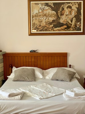 Appartement, 1 chambre, vue mer | Bureau, espace de travail pour ordinateur portable, Wi-Fi gratuit