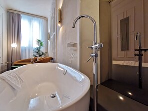Deluxe-Suite, Badewanne | Komfortbadewanne