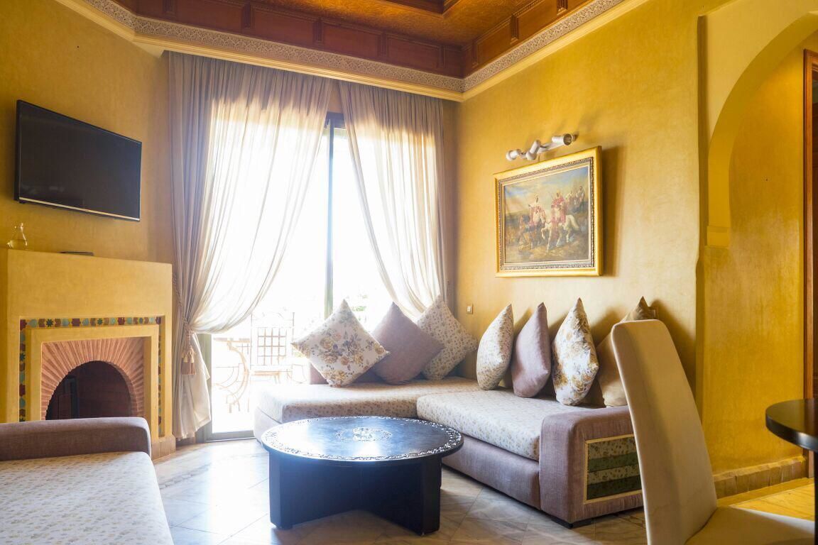 Comfort Apartment, 2 Bedrooms | Living area | Flat-screen TV