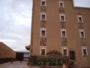 Front of property - Kasbah Tasseurte (Nekob)