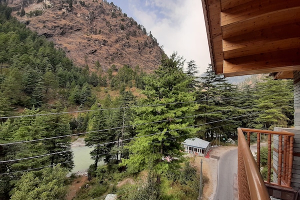 Camera Superior | Insonorizzazione, ferro/asse da stiro, Wi-Fi gratuito