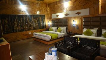 Quarto quádruplo | 2 quartos, quartos à prova de som, ferros/tábuas de passar roupa