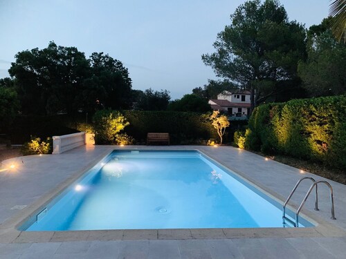 Maison méditerranéenne avec piscine privée sur la Côte d'Azur