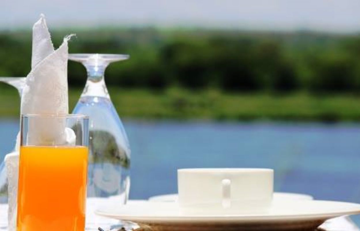 Free daily English breakfast 