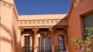 Front of property - Villa London (Marrakech)